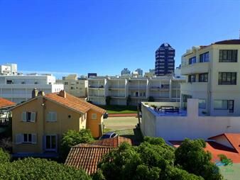 https://web5.gallito.com.uy/vendo-apartamento-1-dormitorio-y-medio-peninsula-inmuebles-22538619