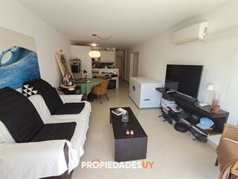 https://web5.gallito.com.uy/punta-del-este-brava-apto-1-dormirorio-en-venta-inmuebles-27025431