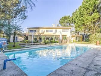 https://web5.gallito.com.uy/casa-en-venta-de-5-dormitorios-en-la-arbolada-inmuebles-22686031