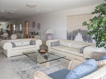 https://web5.gallito.com.uy/divino-departamento-en-torre-de-categoria-inmuebles-24926328