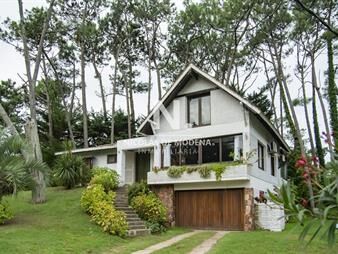 https://web5.gallito.com.uy/casa-en-venta-de-5-dormitorios-en-san-rafael-inmuebles-27474204