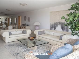 https://web5.gallito.com.uy/divino-departamento-en-torre-de-categoria-3-inmuebles-23564185