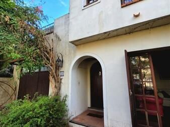 https://web5.gallito.com.uy/venta-hermosa-casa-pu-en-pocitos-nuevo-3-dormitorios-inmuebles-27252811