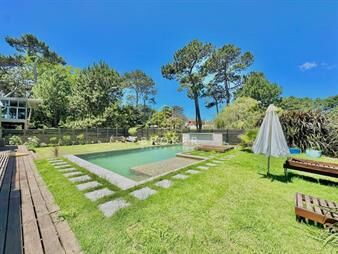 https://web5.gallito.com.uy/venta-casa-punta-del-este-3-dormitorios-beverly-inmuebles-26968270