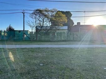 https://web5.gallito.com.uy/venta-terreno-con-casa-636-m2-carrasco-norte-inmuebles-27776286