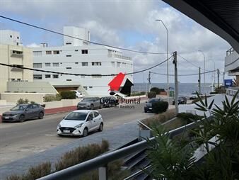 https://web5.gallito.com.uy/apartamento-en-venta-en-peninsula-con-piscina-inmuebles-27776585