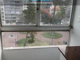 https://web5.gallito.com.uy/apartamento-en-alquiler-2-dormitorios-2-baños-vista-a-la-pl-inmuebles-27771232