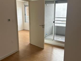 https://www.gallito.com.uy/apartamento-de-un-dormitorio-en-alquiler-en-parque-rodo-8-inmuebles-27771368