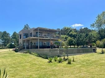 https://www.gallito.com.uy/manantiales-moderna-casa-en-alquiler-inmuebles-27740216
