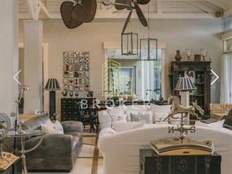 https://www.gallito.com.uy/venta-de-icã³nica-casa-de-lujo-en-la-barra-una-inmuebles-24605984