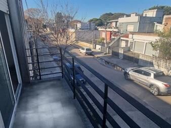 https://www.gallito.com.uy/venta-apartamento-tipo-ph-paso-molino-1-dor-con-renta-a-inmuebles-27569347
