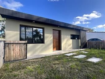 https://web5.gallito.com.uy/venta-casa-lagomar-cuatro-dormitorios-inmuebles-27745780