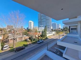 https://web5.gallito.com.uy/apartamento-en-venta-en-playa-mansa-punta-del-inmuebles-27708754