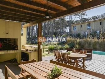 https://web5.gallito.com.uy/casa-en-montoya-5-dormitorios-en-venta-inmuebles-27608728