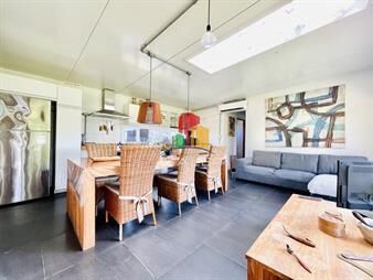 https://www.gallito.com.uy/moderna-casa-de-2-dormitorios-piscina-y-en-la-e-inmuebles-27510831