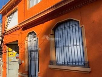 https://www.gallito.com.uy/venta-casa-5-dormitorios-tres-cruces-martin-c-martinez-y-n-inmuebles-27786293