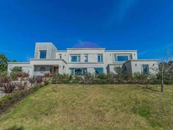 https://www.gallito.com.uy/venta-casa-carmel-amueblada-3-dormitorios-serv-inmuebles-27786404