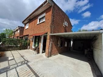 https://web5.gallito.com.uy/venta-duplex-2-dorm-mas-apto-al-fondobarbacoacochera-inmuebles-26386787