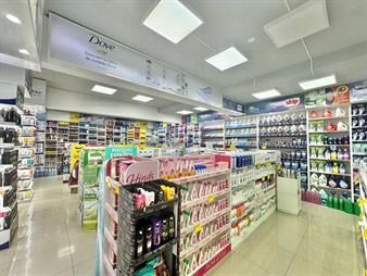 https://www.gallito.com.uy/venta-con-renta-local-comercial-pocitos-inmuebles-27786935