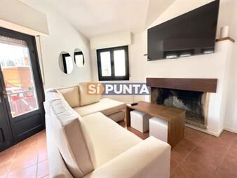 https://www.gallito.com.uy/casa-de-4-dormitorios-en-alquiler-punta-del-este-inmuebles-27609638
