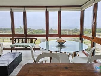 https://web5.gallito.com.uy/en-venta-apartamento-de-2-dormitorios-frente-al-a-inmuebles-25884591