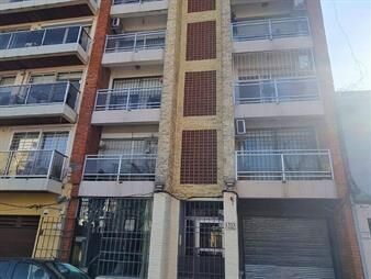 https://www.gallito.com.uy/venta-apartamento-2-dormitorios-con-garaje-en-pocitos-baja-inmuebles-27786577
