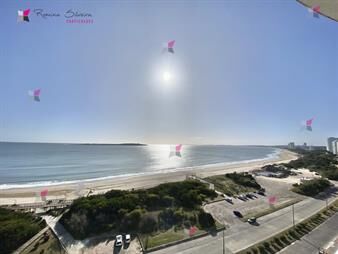 https://web5.gallito.com.uy/apartamento-de-3-dormitorios-en-alquiler-playa-inmuebles-27679232