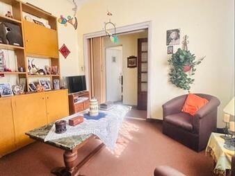 https://www.gallito.com.uy/casa-en-venta-2-dormitorios-garaje-la-blanqueada-peyrou-inmuebles-27717226
