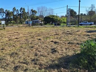 https://web5.gallito.com.uy/venta-de-terreno-de-5500m²-sobre-ruta-34-km-40-inmuebles-26052295