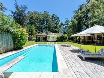 https://www.gallito.com.uy/venta-casa-en-lugano-4-dormitoriosdep-2400-y-inmuebles-27794106