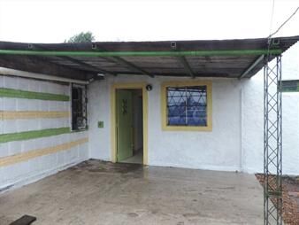 https://www.gallito.com.uy/casa-en-alquiler-con-entrada-para-vehiculo-inmuebles-27798681