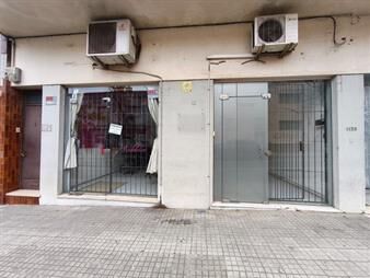 https://www.gallito.com.uy/dos-locales-comerciales-en-pleno-centro-inmuebles-27793005