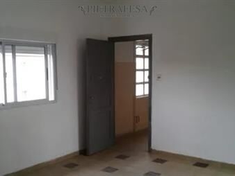 https://web5.gallito.com.uy/apto-en-alquiler-2-dormitorios-1-baño-maroñas-inmuebles-27798939