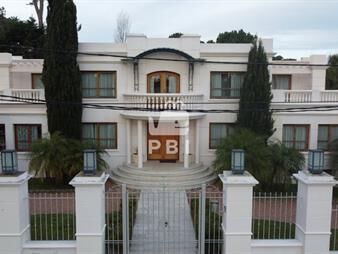 https://web5.gallito.com.uy/casa-en-venta-en-playa-mansa-ref-pbi14334-inmuebles-26645010