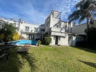 https://www.gallito.com.uy/parodi-venta-de-casa-2-padrones-jardin-piscina-parque-batl-inmuebles-27799042