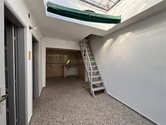 https://www.gallito.com.uy/oficina-sosa-millan-esquina-concepcion-arenal-apartamen-inmuebles-27799139