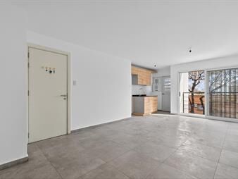 https://www.gallito.com.uy/apartamento-en-alquiler-en-tres-cruces-2-dormitorios-al-fre-inmuebles-27793491