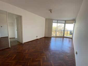 https://www.gallito.com.uy/alquiler-apartamento-de-2-dormitorios-con-cochera-en-punta-inmuebles-27793499
