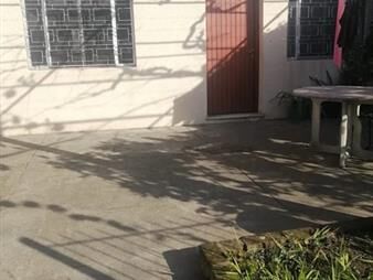 https://www.gallito.com.uy/alquilo-amplia-casa-en-piedras-blancas-inmuebles-27666394