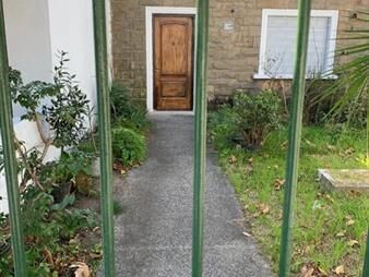https://www.gallito.com.uy/casa-en-el-corazon-de-buceo-con-gran-metrage-a-inmuebles-27799546