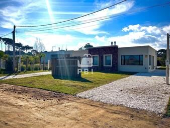 https://www.gallito.com.uy/casa-en-venta-en-chihuahua-punta-ballena-ref-inmuebles-27699519