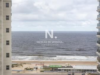 https://web5.gallito.com.uy/increible-apartamento-con-excelente-vista-al-inmuebles-25249809