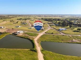 https://www.gallito.com.uy/venta-de-lote-cavas-de-la-tahona-etapa-1-inmuebles-27800281