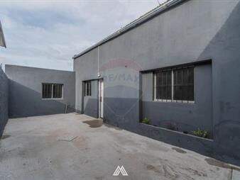 https://www.gallito.com.uy/alquiler-casa-de-2-dormitorios-en-centro-de-pando-inmuebles-27803673