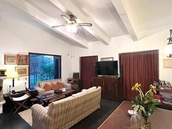 https://www.gallito.com.uy/venta-casa-salinas-sur-tres-dormitorios-garaje-inmuebles-27803699