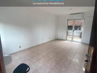 https://www.gallito.com.uy/casa-en-alquiler-1-dormitorio-frente-patio-y-cochera-solyma-inmuebles-27804037