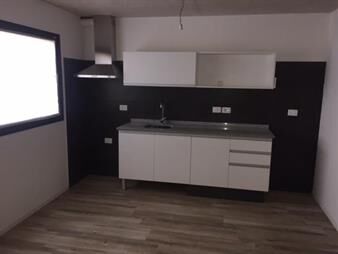 https://www.gallito.com.uy/apartamento-1-dormitorio-con-renta-en-tres-cruces-inmuebles-27804042