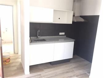 https://www.gallito.com.uy/apartamento-con-renta-1-dormitorio-en-tres-cruces-inmuebles-27804045