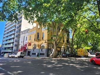https://www.gallito.com.uy/venta-propiedad-corporativa-423m2-sobre-av-rivera-proxim-inmuebles-27804108