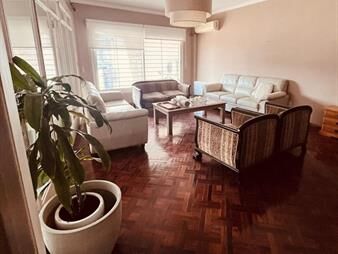 https://www.gallito.com.uy/alquiler-apartamento-la-blanqueada-4-dormitorios-inmuebles-27804352